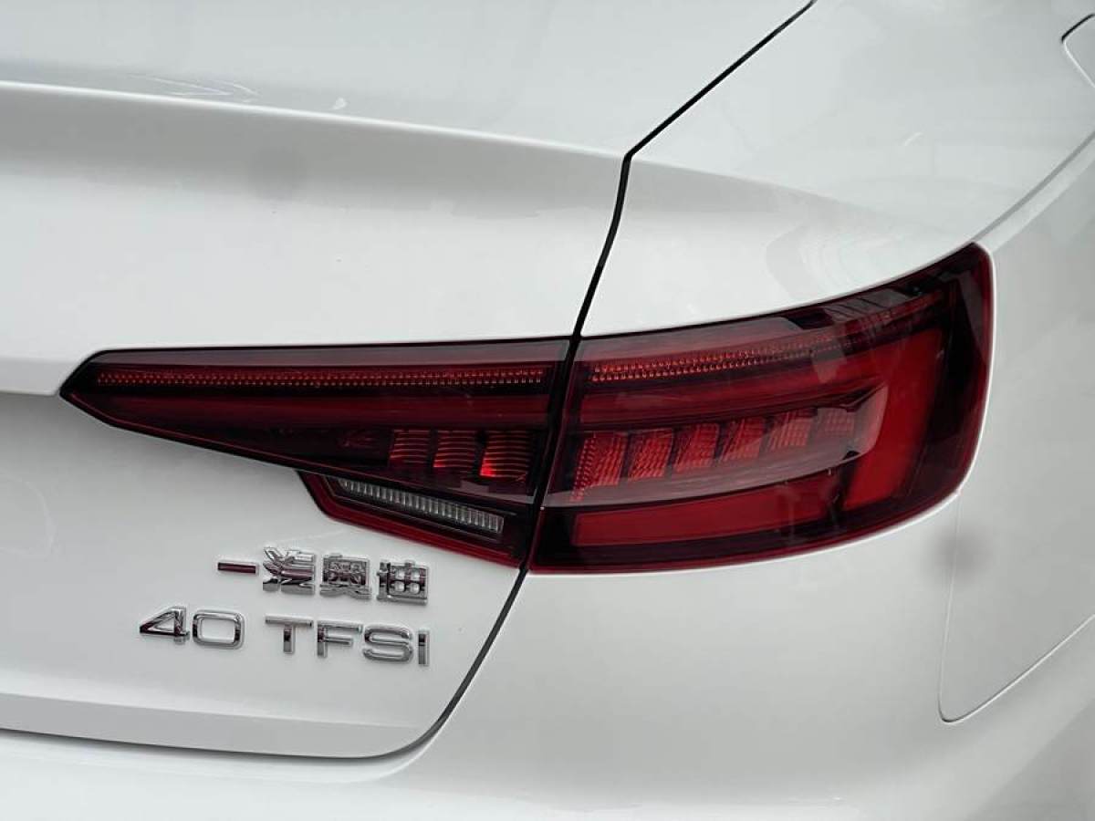 奧迪 奧迪A4L  2019款 40 TFSI 時(shí)尚型 國V圖片