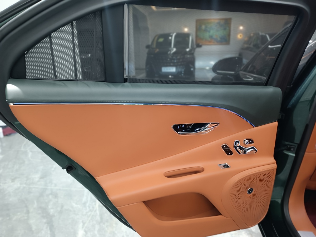 2020年12月宾利 飞驰  2020款 6.0T W12 标准版