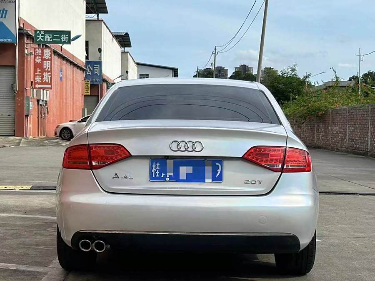 奧迪 奧迪A4L  2011款 2.0 TFSI 標(biāo)準(zhǔn)型圖片