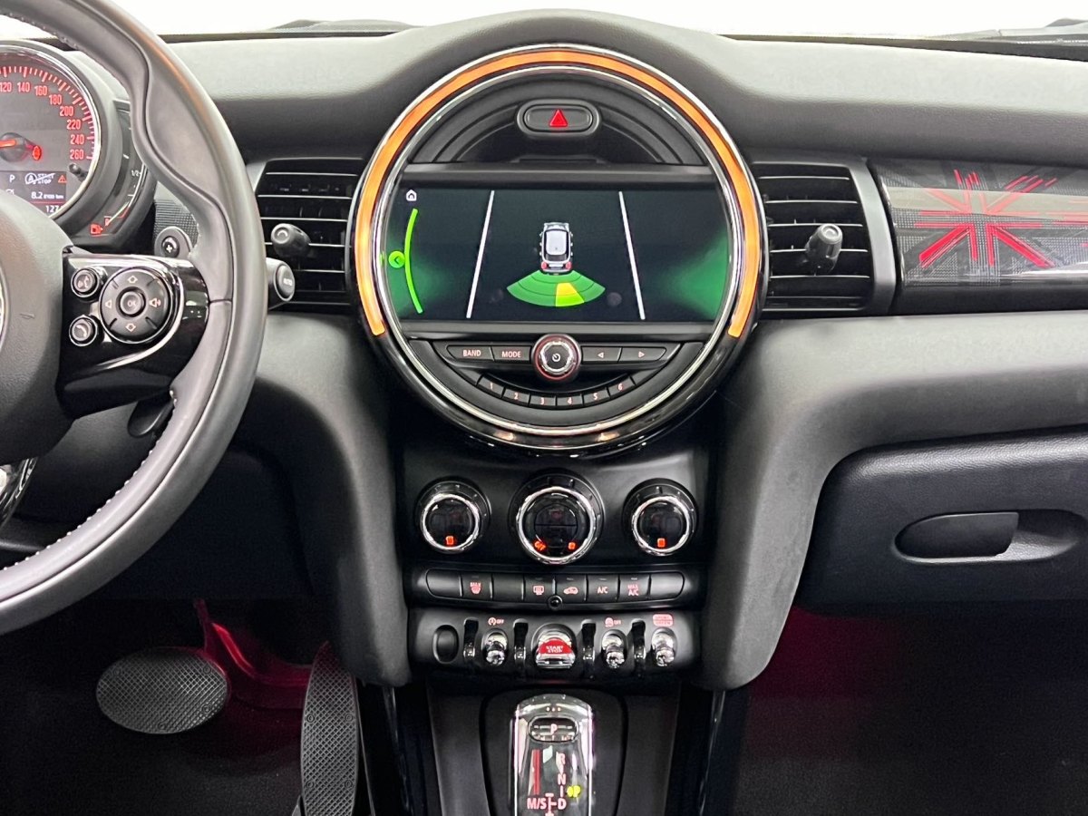 2020年5月MINI MINI  2019款 2.0T COOPER S 藝術(shù)家 五門版