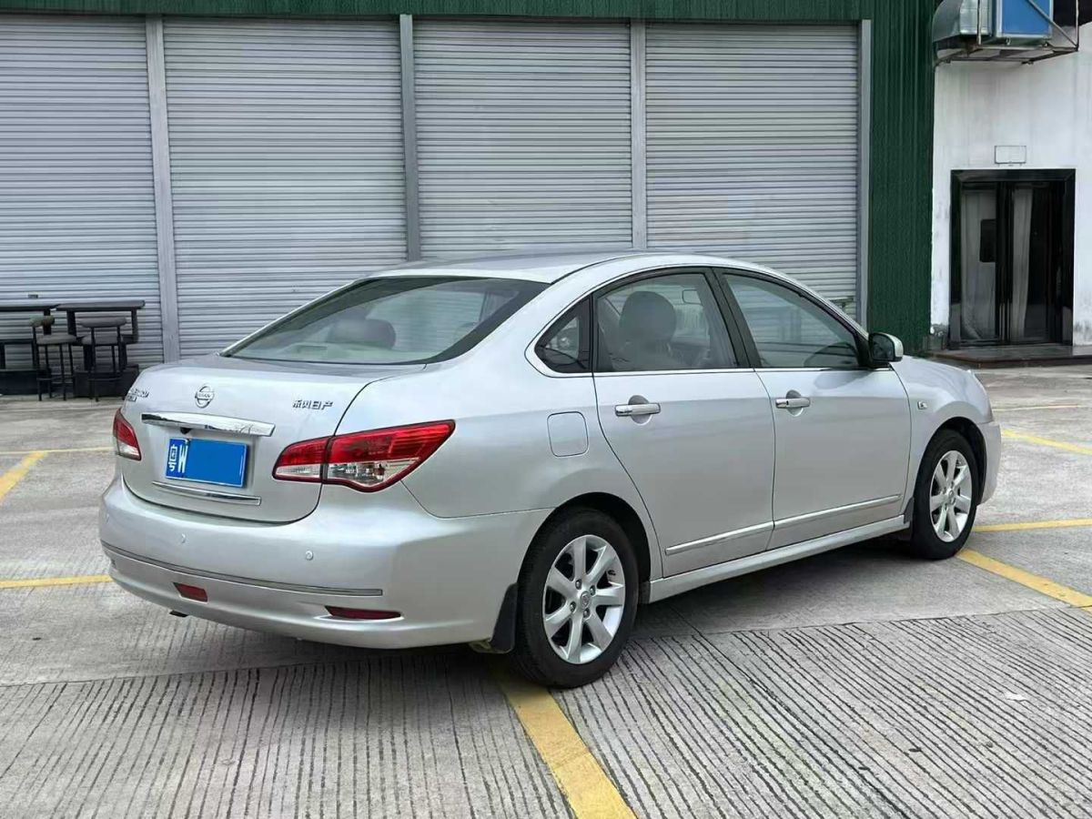 日產(chǎn) 驪威  2010款 勁逸版 1.8L 自動(dòng)標(biāo)準(zhǔn)型圖片