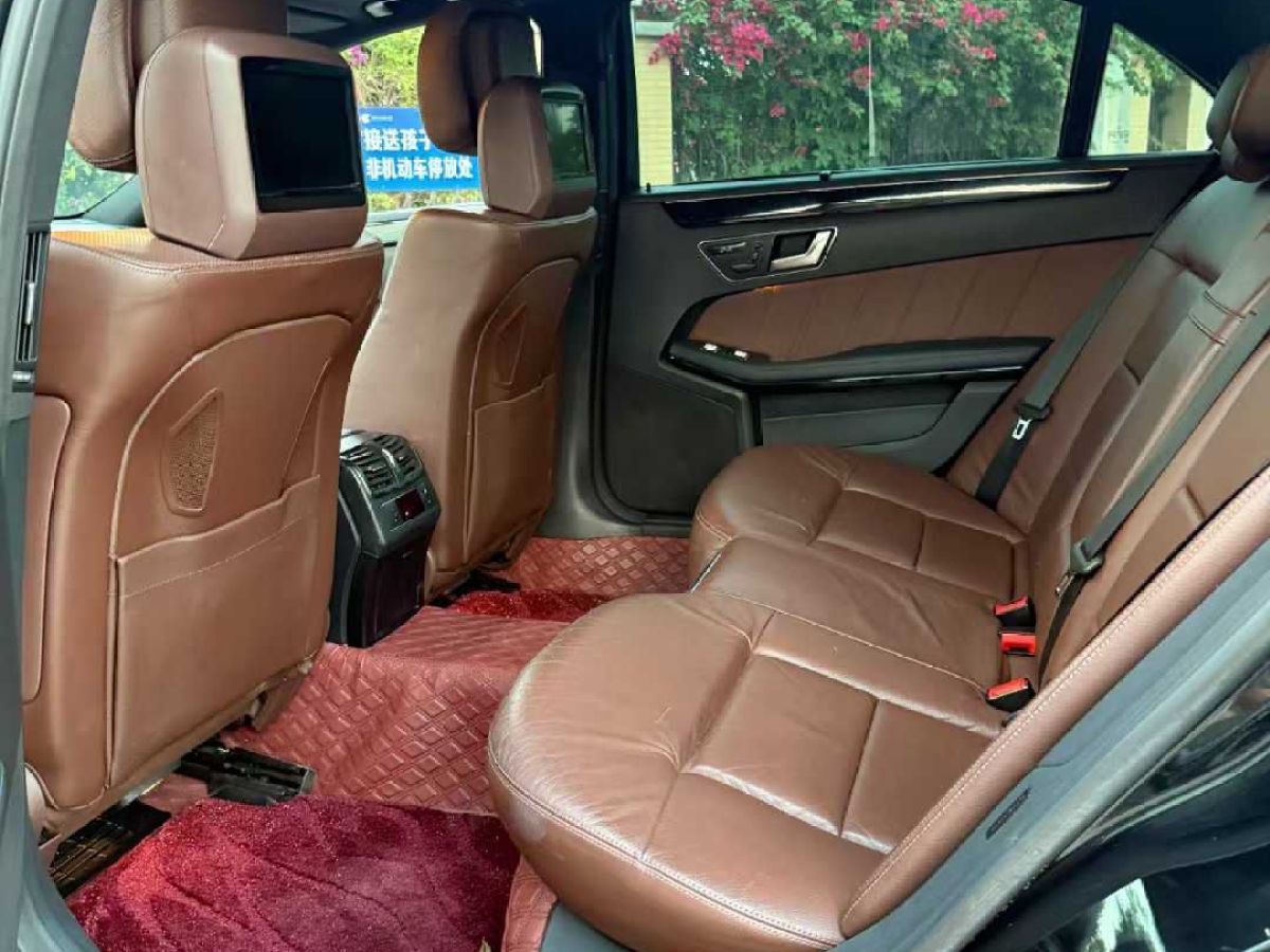 奔馳 奔馳E級(jí)  2012款 E 200 L CGI優(yōu)雅型圖片