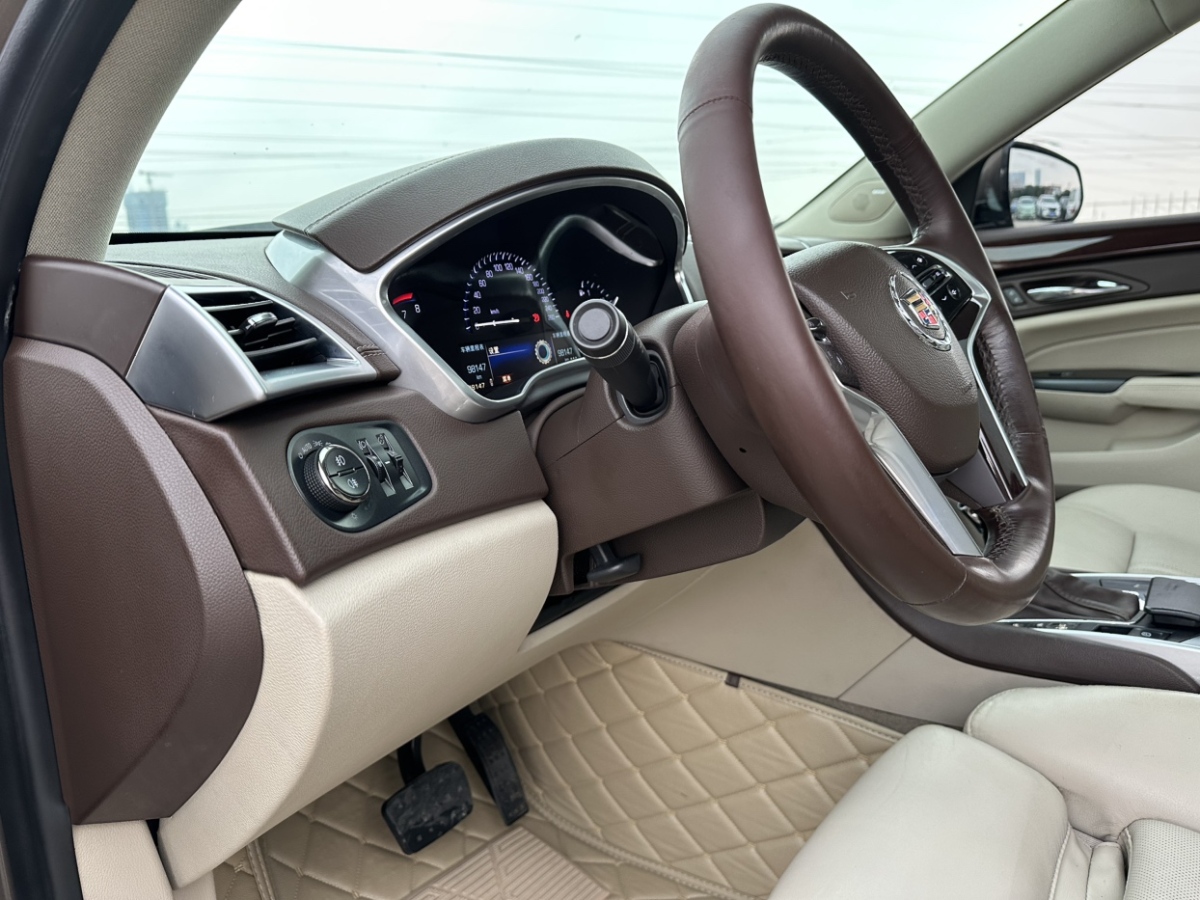 凱迪拉克 SRX  2015款 3.0L 精英型圖片