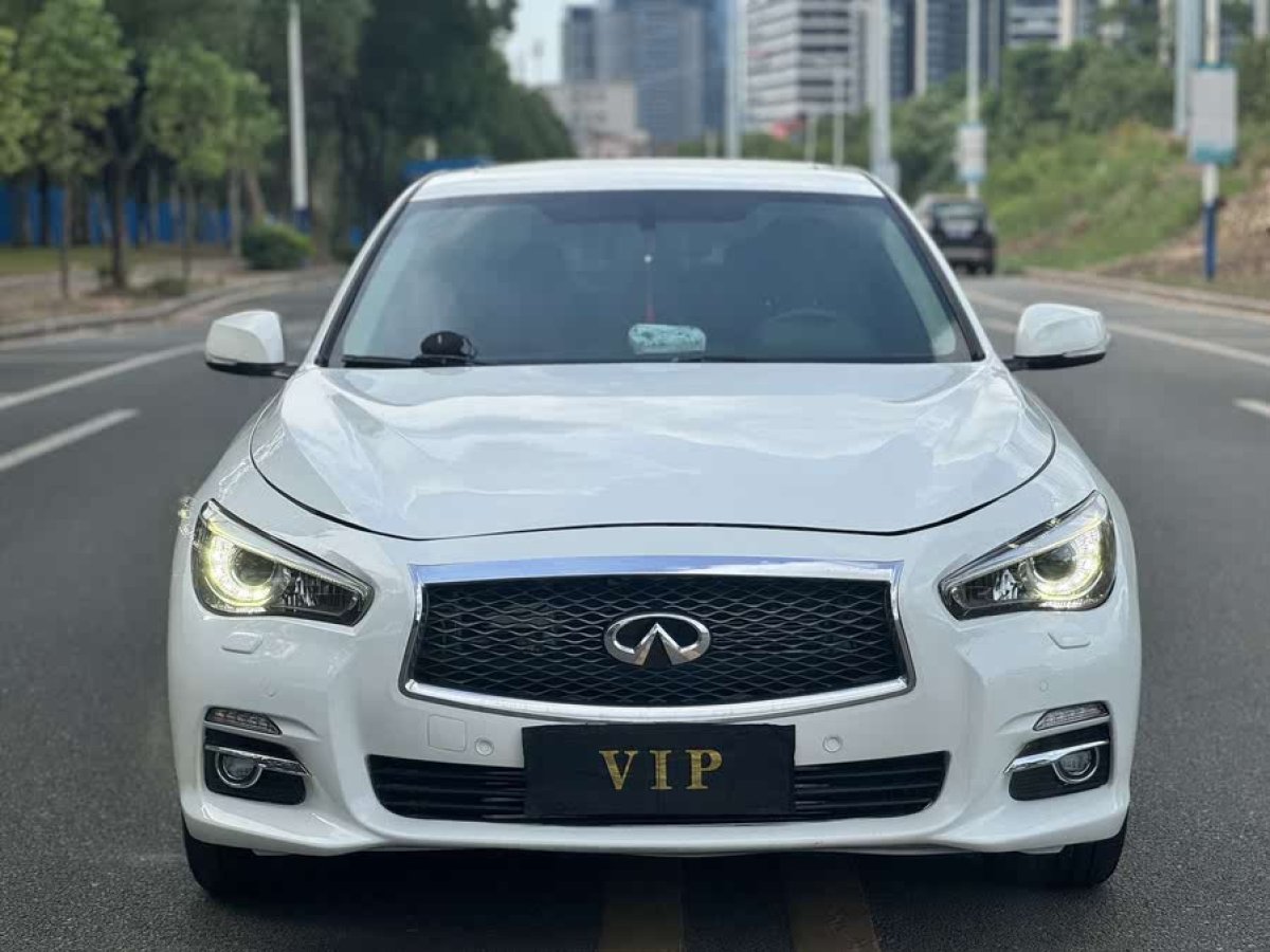 英菲尼迪 Q50L  2016款 2.0T 悅享版圖片