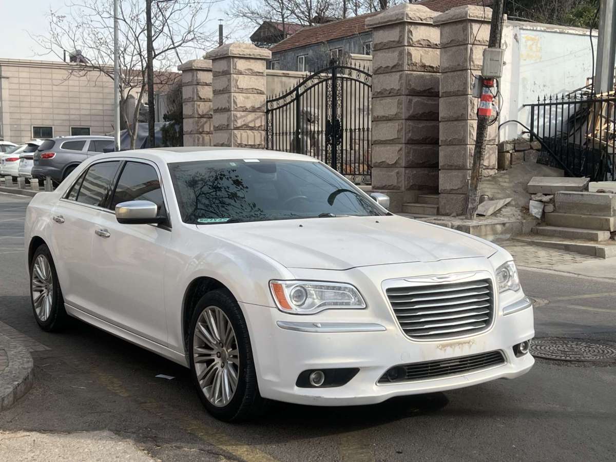 克萊斯勒 300C  2014款 3.0L 卓越版圖片