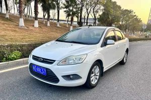 ?？怂?福特 兩廂經(jīng)典 1.8L 自動(dòng)酷白典藏版