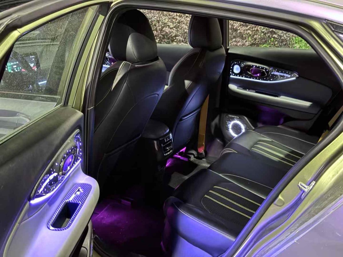 廣汽傳祺 影豹  2022款 270T 影豹J16 R-style賽道版圖片