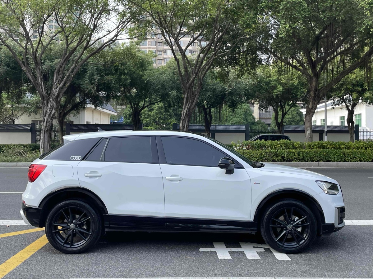 奧迪 奧迪Q2L  2021款 35 TFSI 時(shí)尚動(dòng)感型圖片