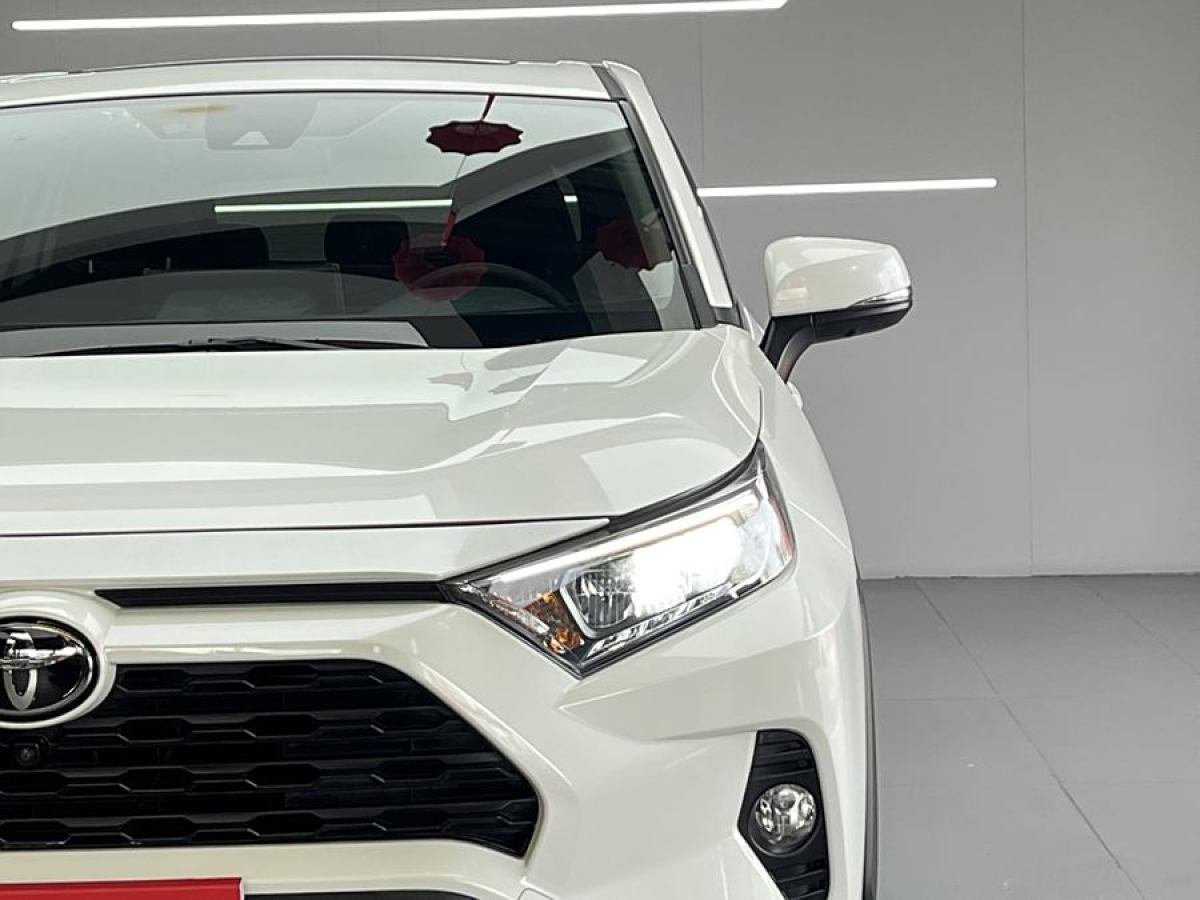 豐田 RAV4榮放  2020款 2.0L CVT兩驅風尚版圖片