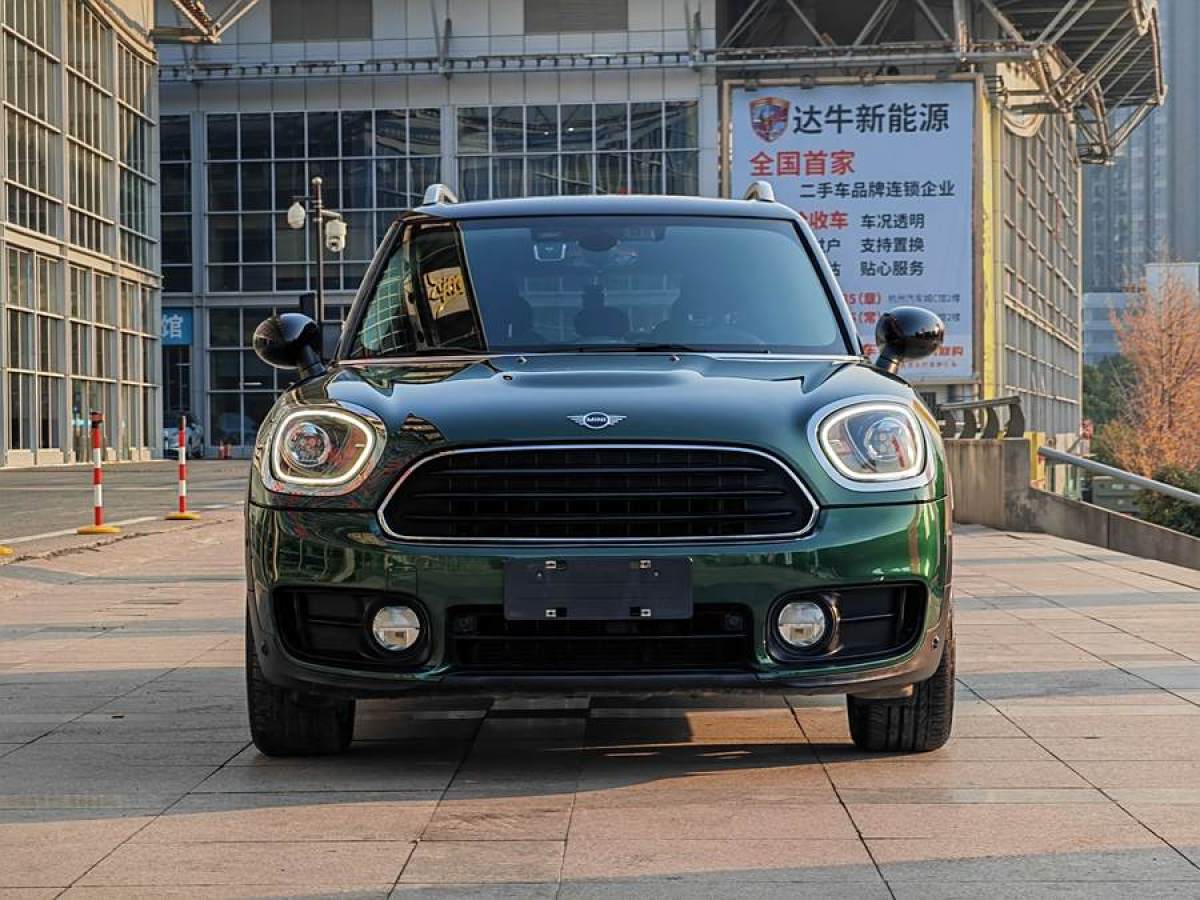 MINI COUNTRYMAN  2018款 1.5T COOPER ALL4 藝術(shù)家圖片