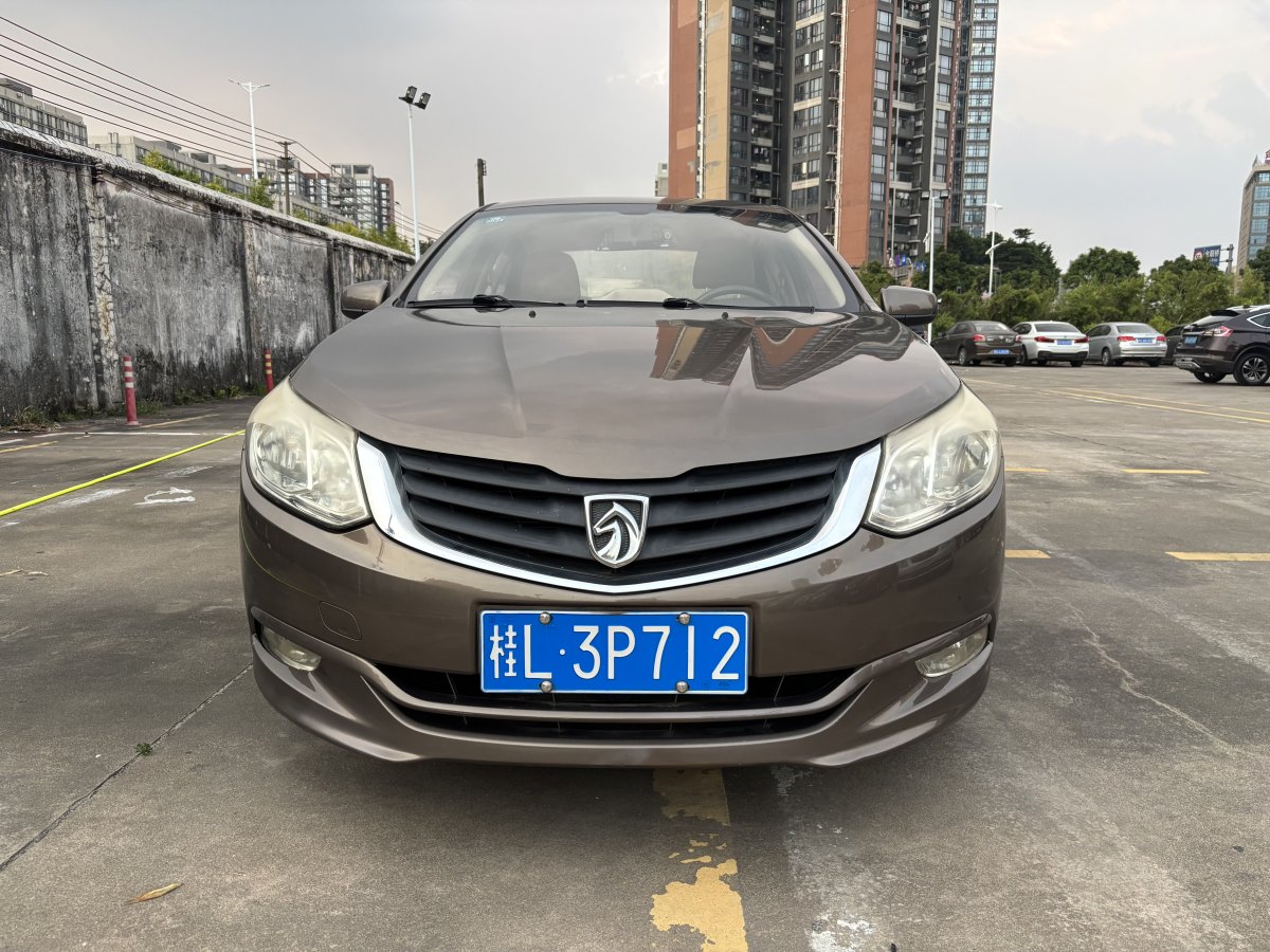 寶駿 630  2014款 1.5L 手動標(biāo)準(zhǔn)型圖片