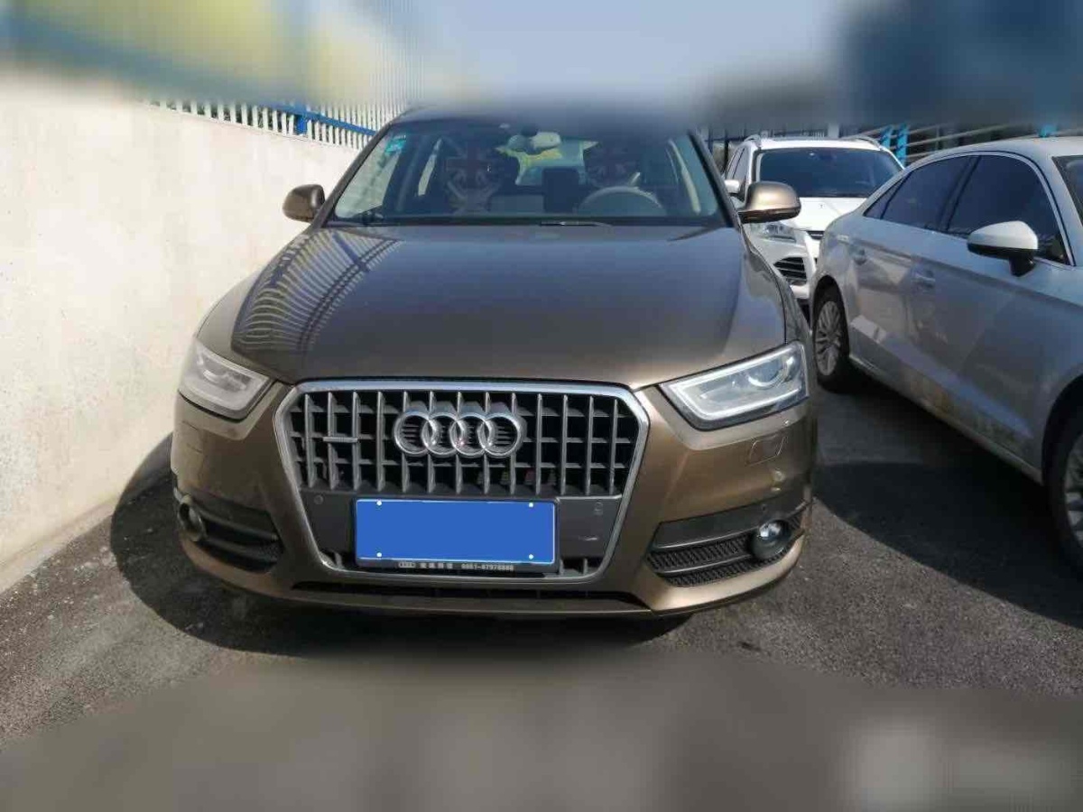 2015年2月奧迪 奧迪Q3  2015款 35 TFSI quattro 技術(shù)型