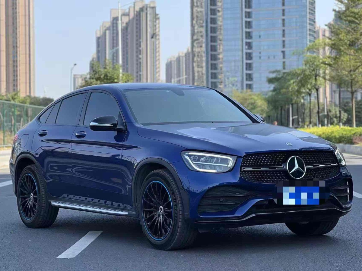 奔馳 奔馳GLC  2022款 改款 GLC 260 4MATIC 轎跑SUV圖片