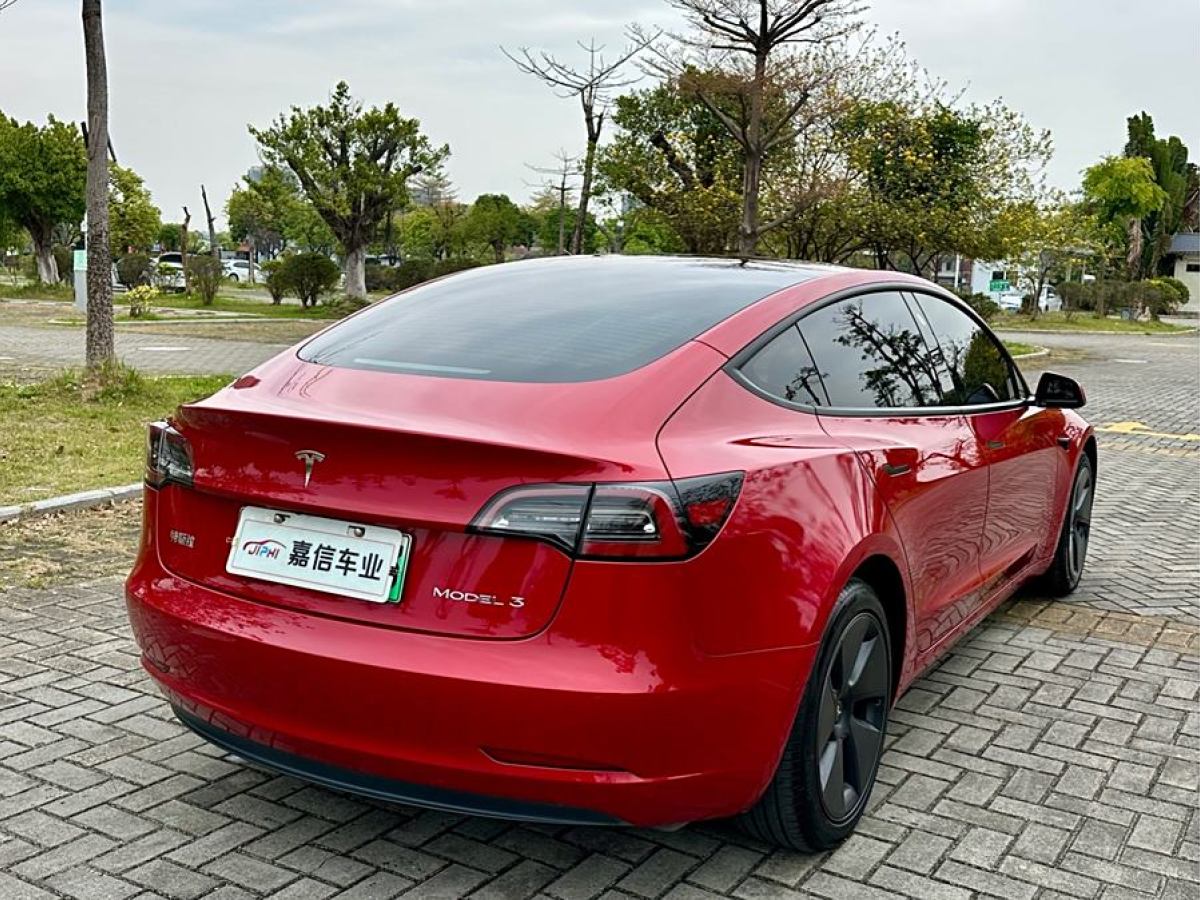 特斯拉 Model 3  2021款 改款 標(biāo)準(zhǔn)續(xù)航后驅(qū)升級版圖片