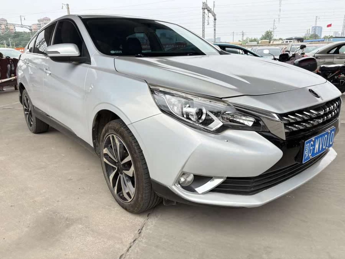 啟辰 T90  2017款 2.0L CVT風(fēng)尚版圖片