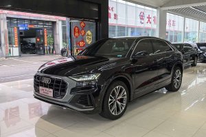 奧迪Q8 奧迪 55 TFSI 臻選動感型