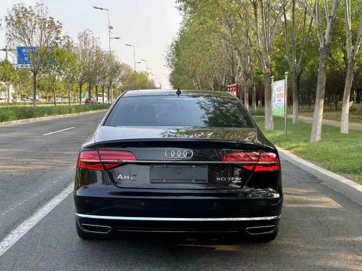 奧迪 奧迪A8  2014款 A8L 45 TFSI quattro豪華型圖片