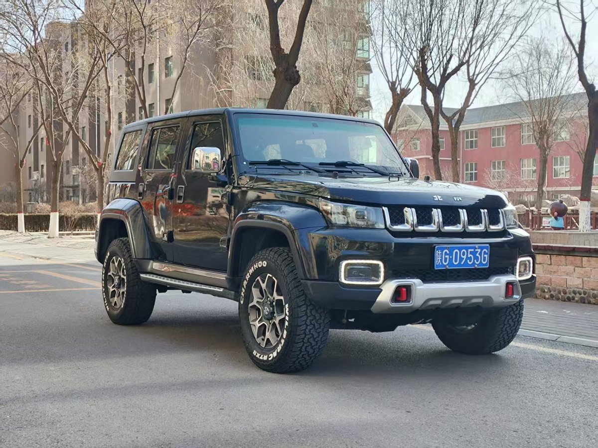 北京 BJ40  2016款 40L 2.3T 自動四驅(qū)尊享版圖片