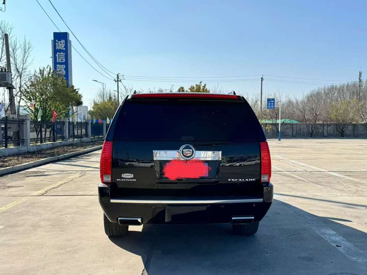 凱迪拉克 凱雷德ESCALADE  2013款 6.2L ESV鉑金版加長型圖片