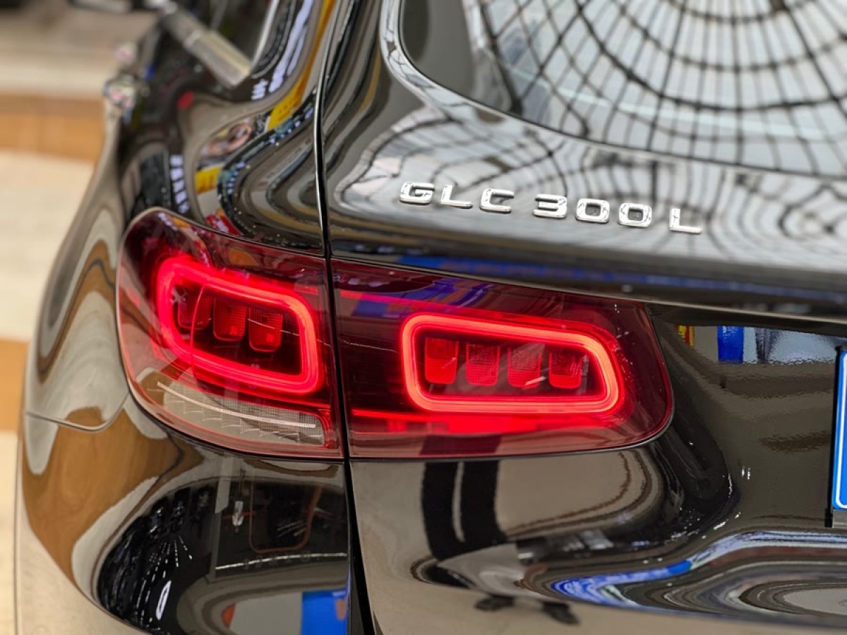 奔馳 奔馳GLC  2022款 改款 GLC 300 L 4MATIC 動感型臻藏版圖片