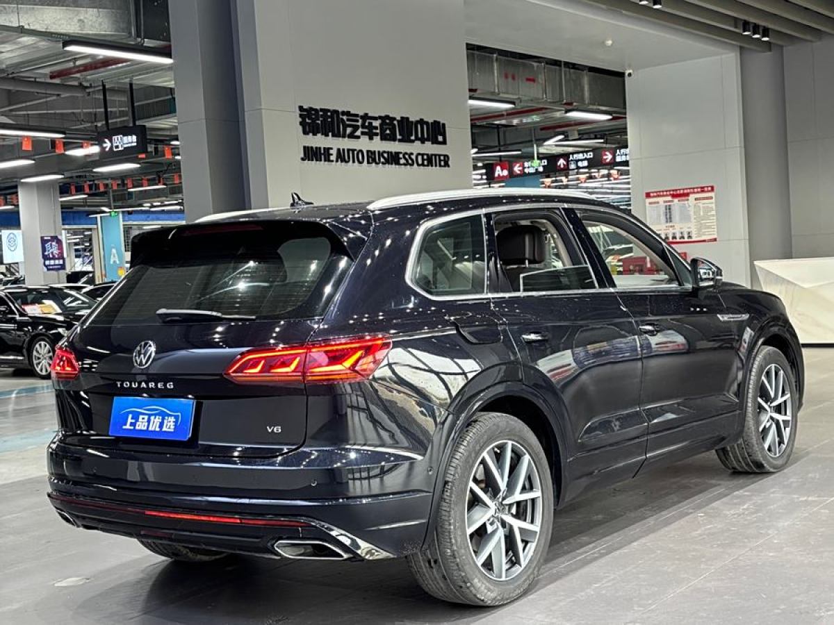 大众 途锐  2023款 3.0TSI 锐享版 经典运动套装图片