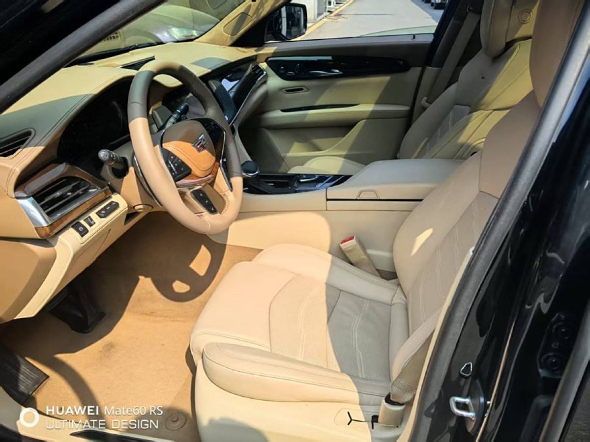 凱迪拉克 CT6  2016款 28T 鉑金版圖片