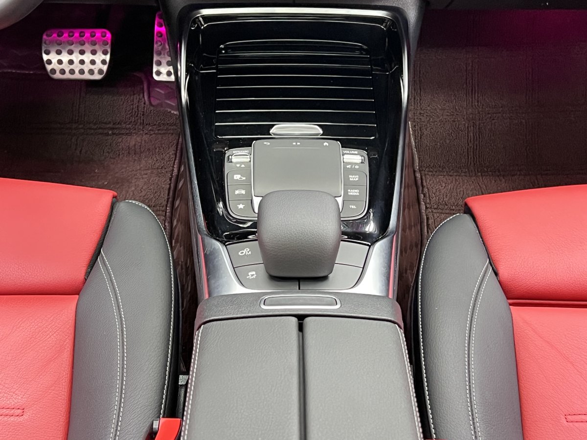 2022年1月奔馳 奔馳A級(jí)AMG  2020款 AMG A 35 4MATIC