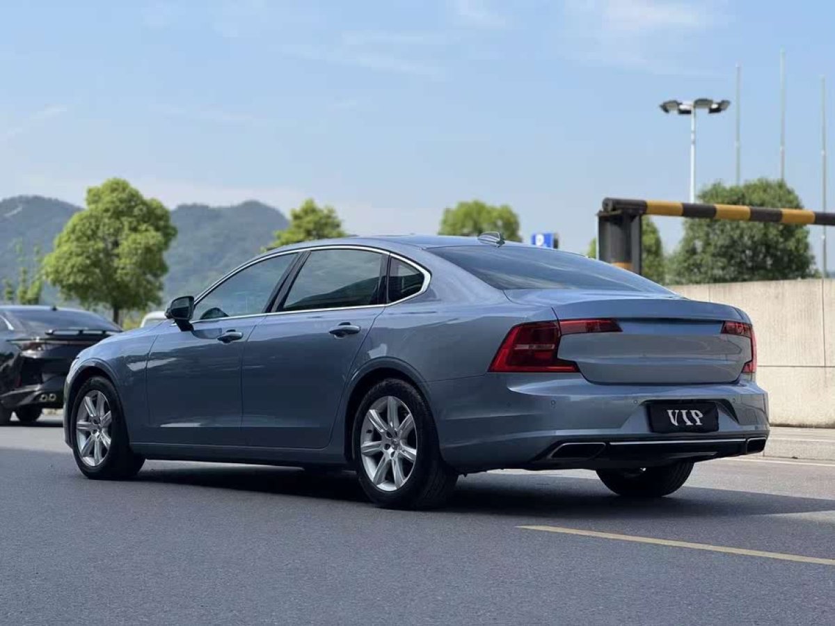 沃爾沃 S90  2018款 T4 智逸版圖片