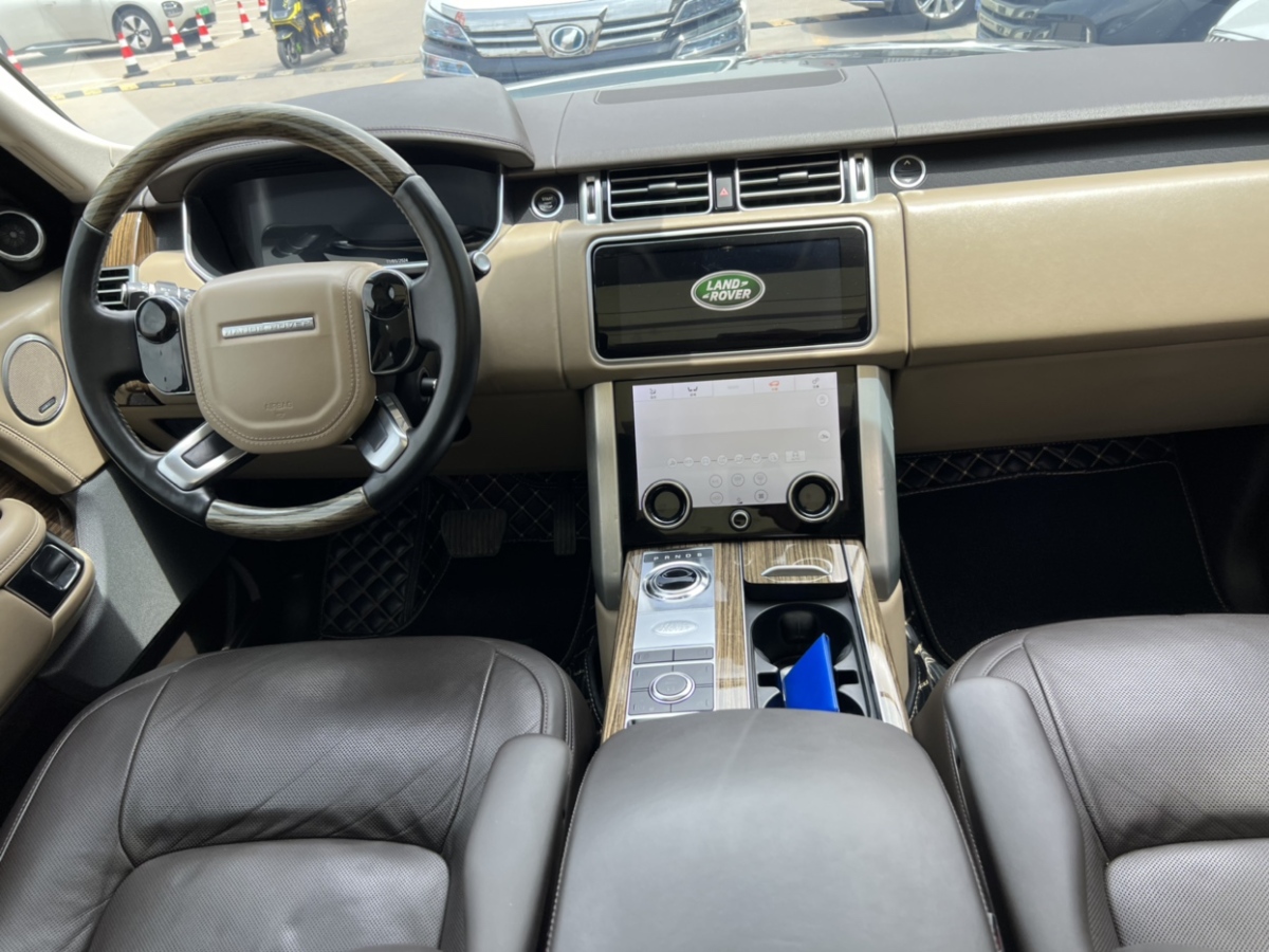 Land Rover2018 3.0 V6 SC Vogue SE Genesis Extended Edition图片