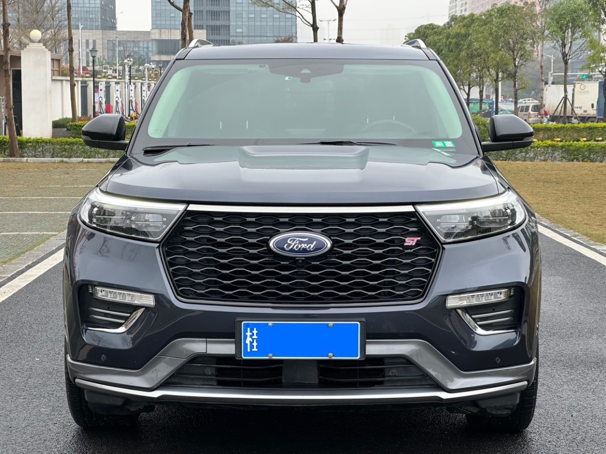 福特 探險(xiǎn)者  2020款 EcoBoost 285 四驅(qū)鈦金版 7座圖片