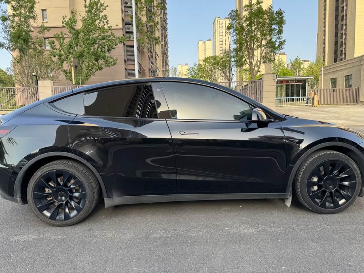 特斯拉 Model Y  2022款 改款 后輪驅(qū)動(dòng)版圖片