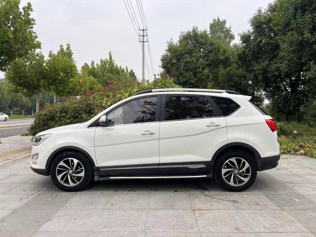 寶駿 560  2015款 1.8L 手動豪華型圖片