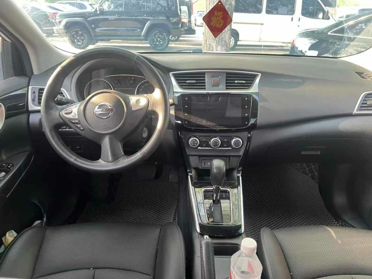 日產(chǎn) 軒逸  2021款 1.6L XL CVT暗夜版圖片