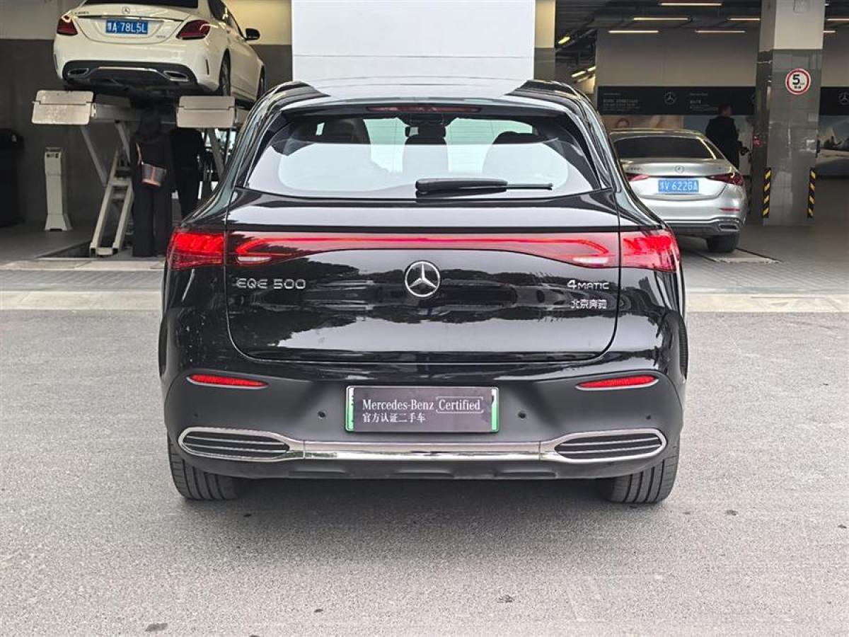 2024年5月奔馳 奔馳EQE SUV  2024款 350 4MATIC 豪華版