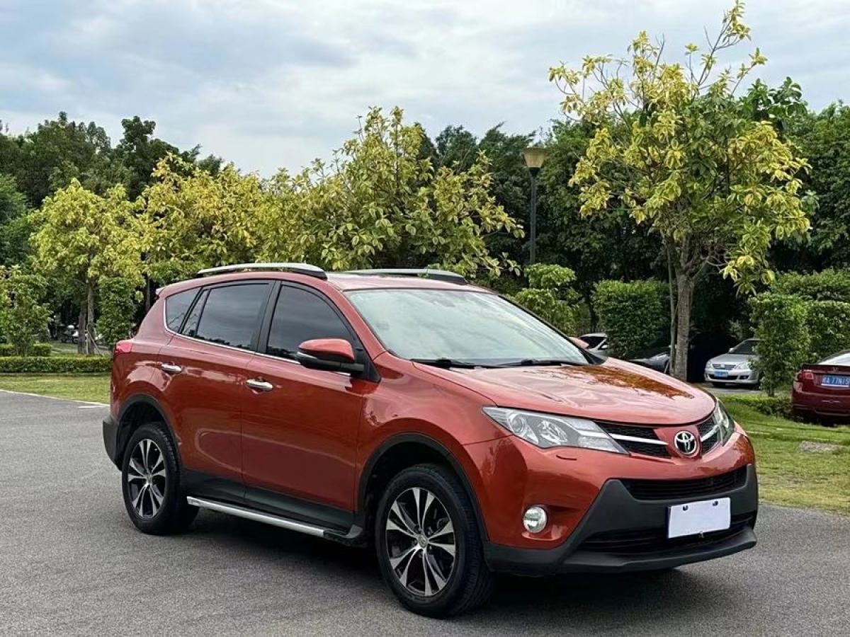 2014年1月豐田 RAV4榮放  2013款 2.5L 自動四驅(qū)尊貴版