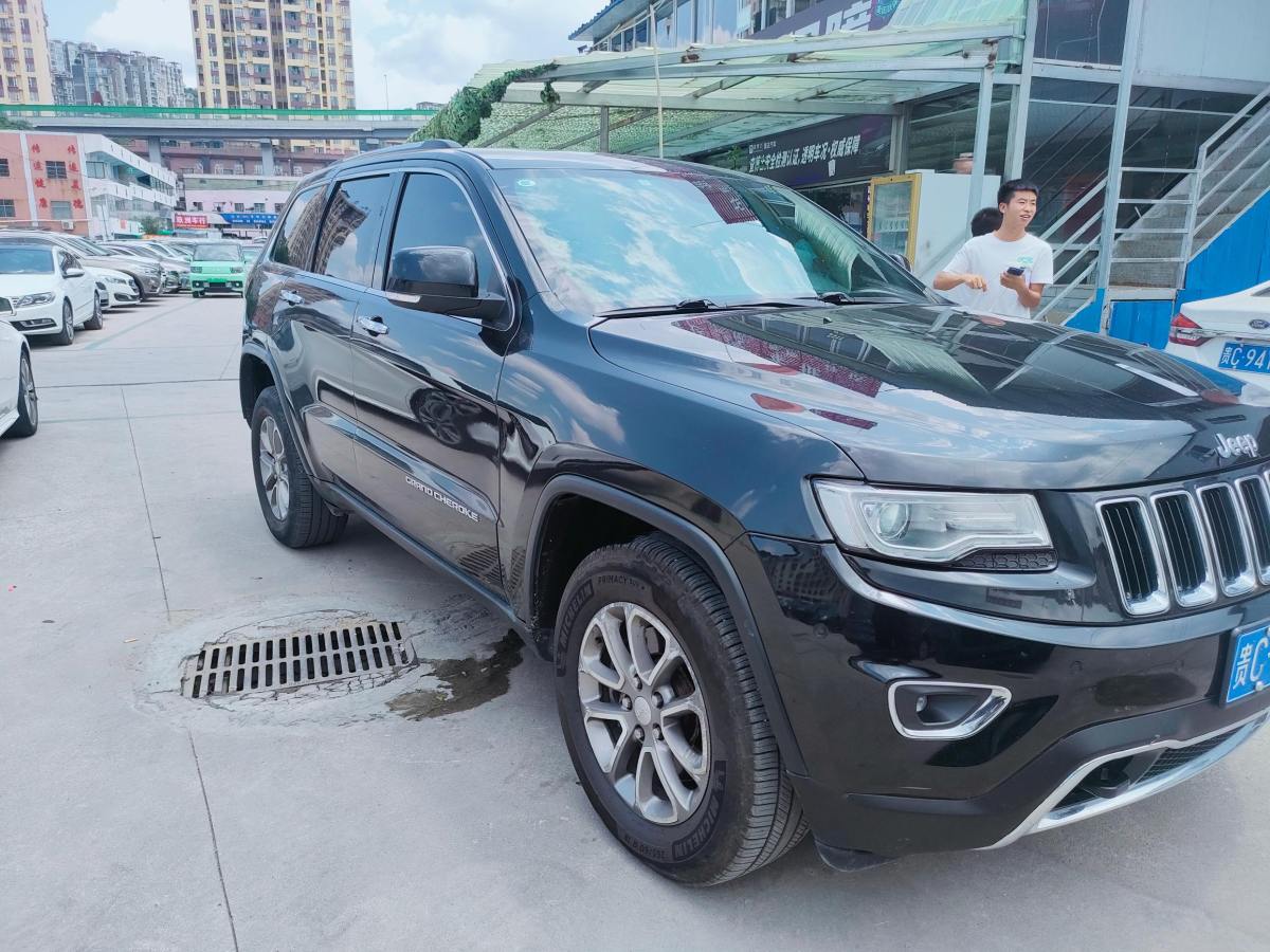 Jeep 大切諾基  2014款 3.6L 精英導(dǎo)航版圖片