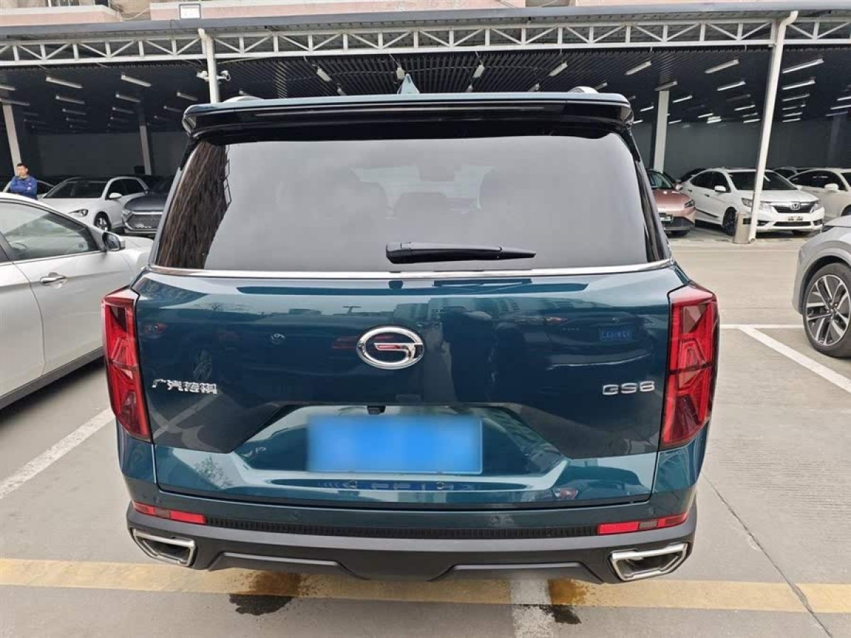 廣汽傳祺 GS8  2022款 領(lǐng)航系列 2.0TGDI 兩驅(qū)尊貴版（七座）圖片