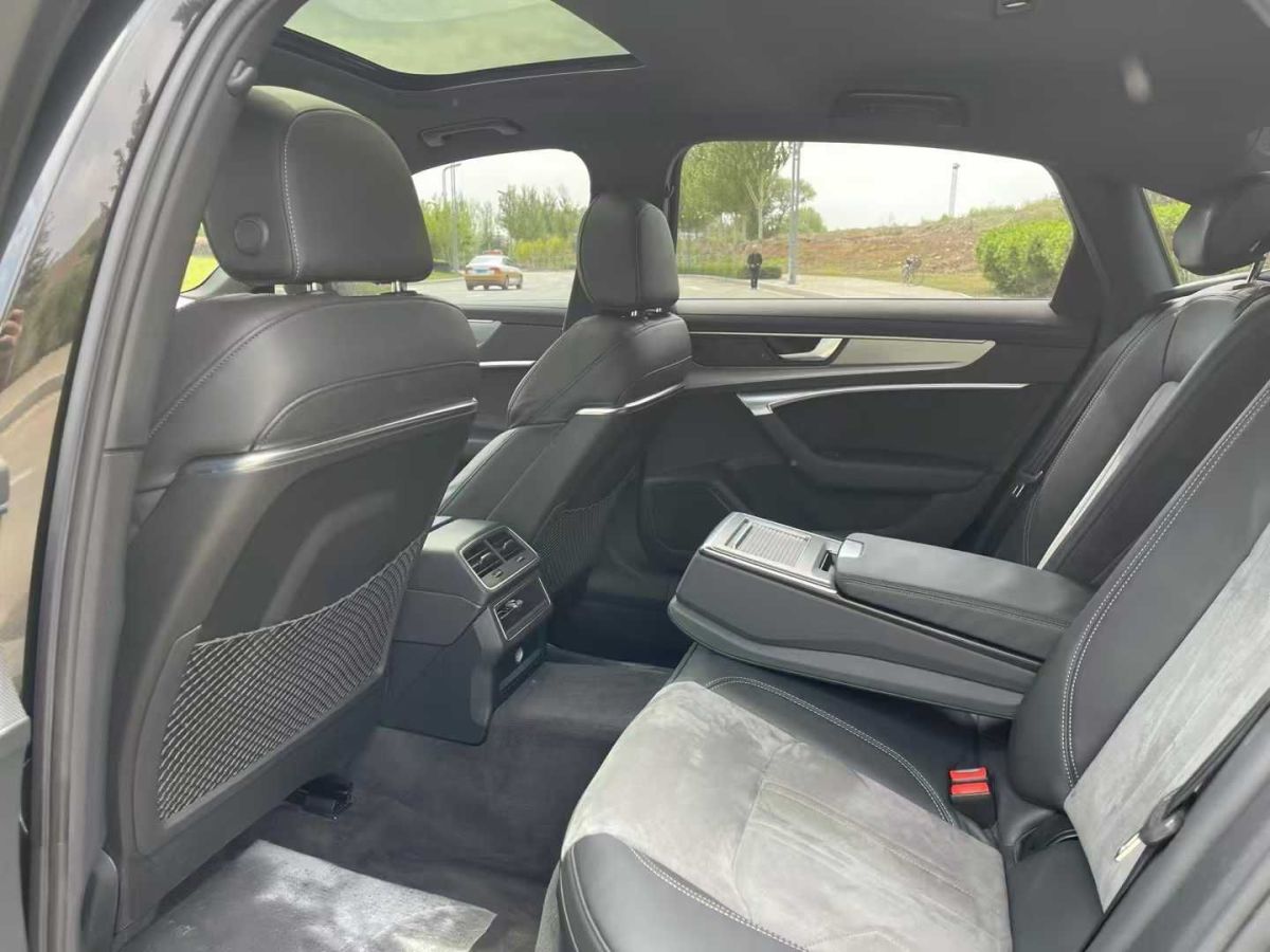 奧迪 奧迪A6L  2019款 40 TFSI 豪華動(dòng)感型圖片