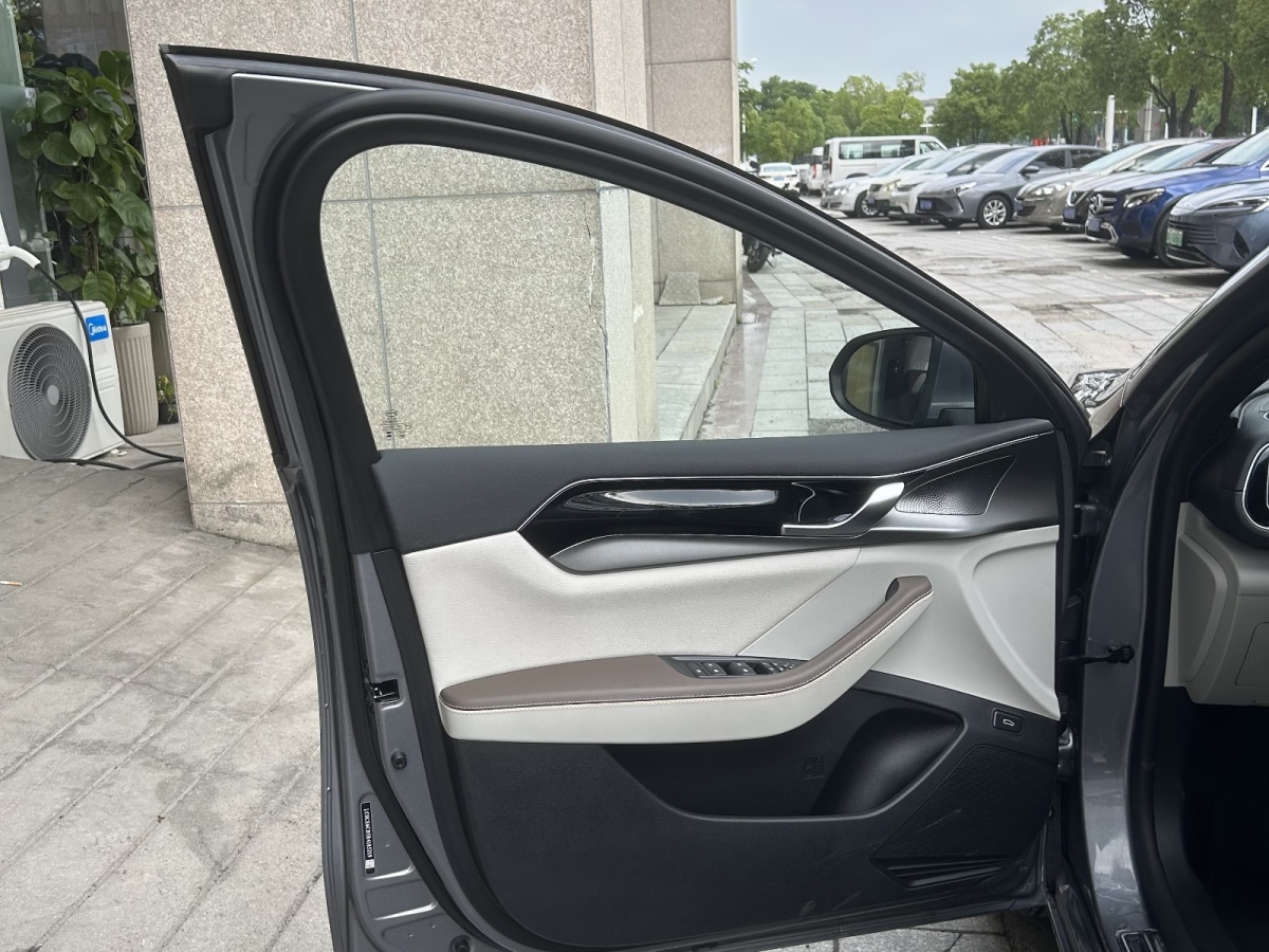 比亞迪 秦PLUS  2024款 榮耀版 EV 510KM超越型圖片