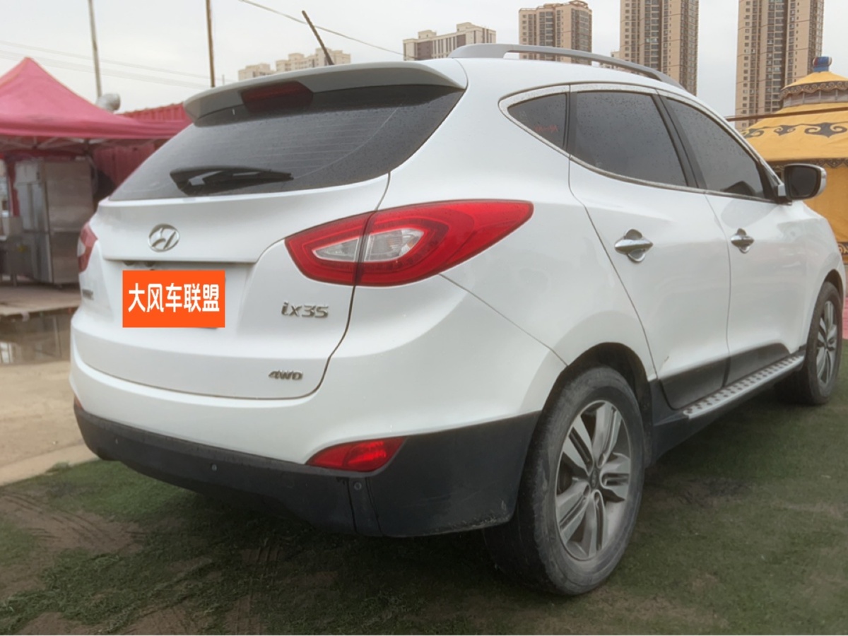 現(xiàn)代 ix35  2012款 2.0 GLS 四驅(qū)尊貴導航版圖片