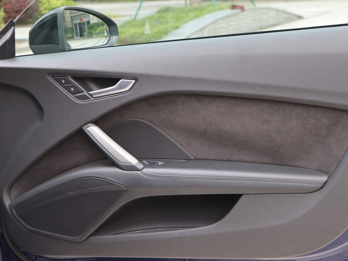 2015年7月奧迪 奧迪TT  2015款 TT Coupe 45 TFSI quattro
