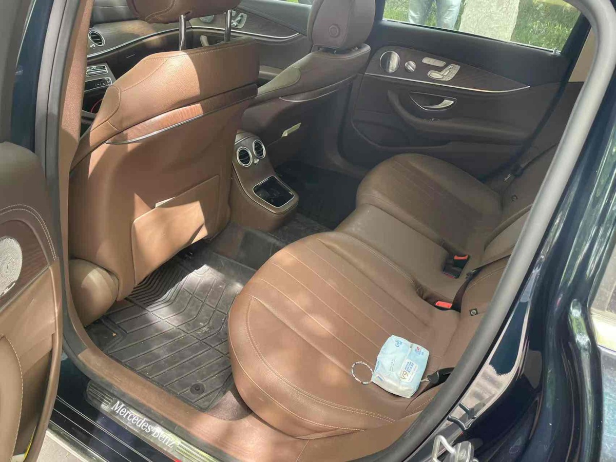 奔馳 奔馳E級(jí)  2021款 改款 E 300 L 豪華型圖片