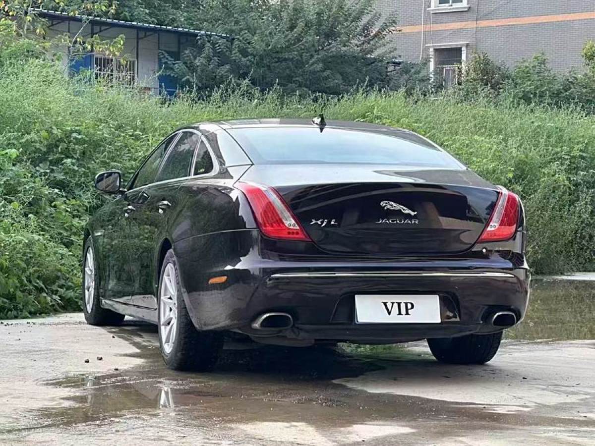 捷豹 XJ  2014款 XJL 2.0T 兩驅(qū)典雅商務(wù)版圖片