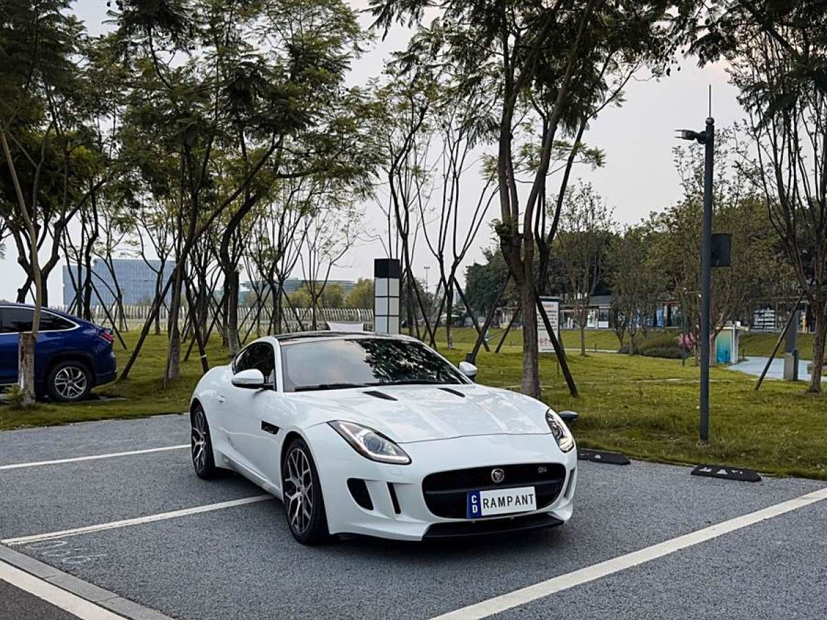 捷豹 F-TYPE  2016款 3.0T 硬頂版圖片