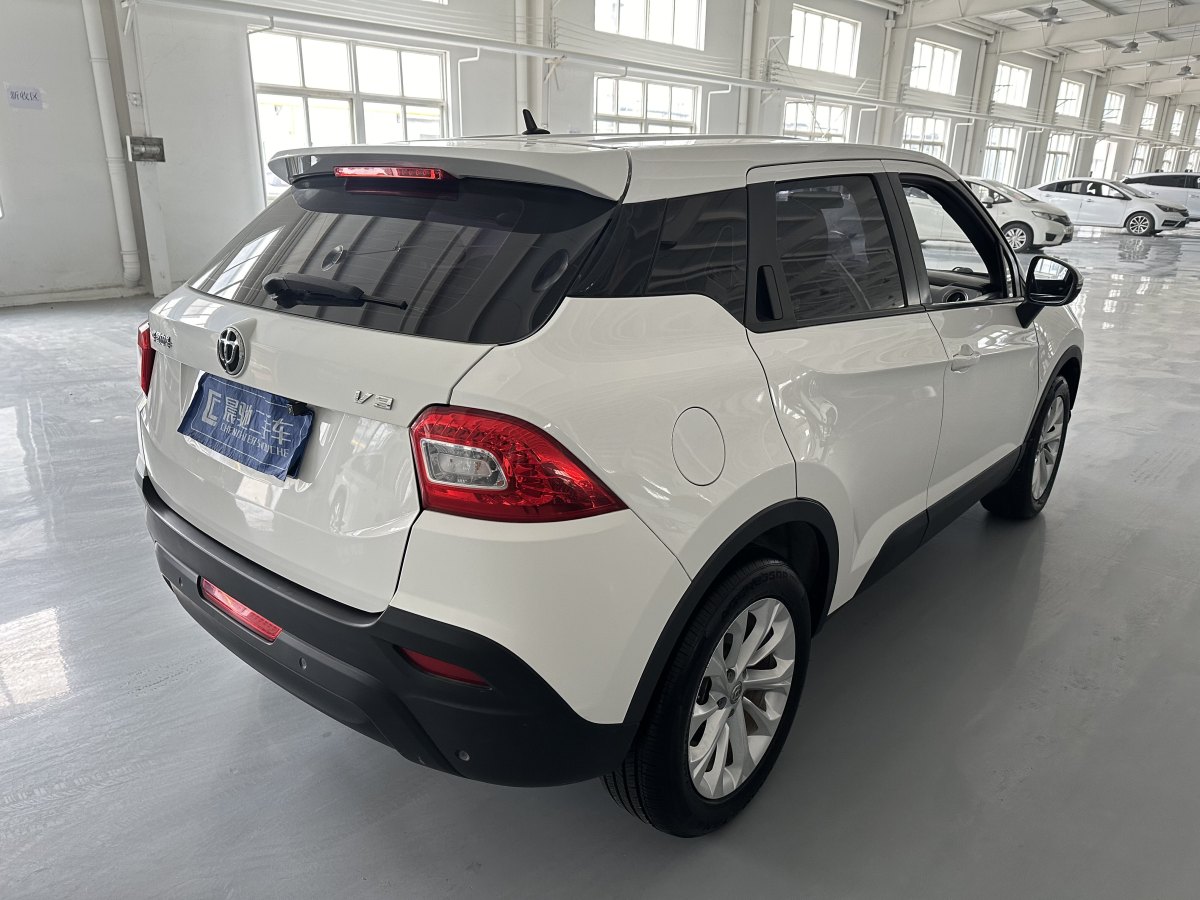 中華 V3  2019款  1.5L 手動(dòng)舒適型圖片