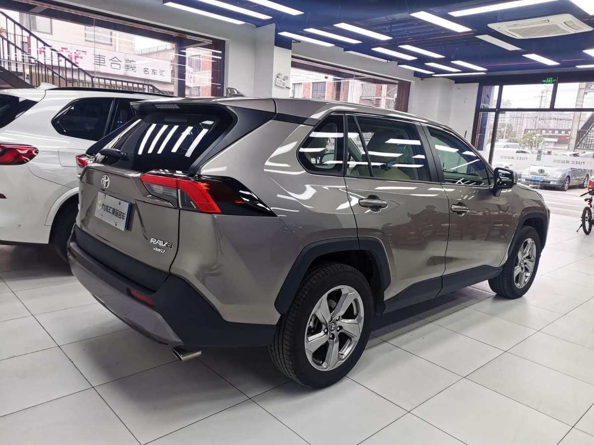 丰田 rav4荣放 2021款 2.0l cvt四驱风尚plus版图片