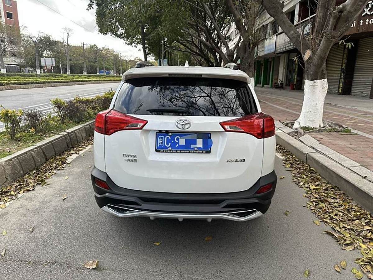 豐田 RAV4榮放  2015款 2.0L CVT兩驅(qū)風(fēng)尚版圖片