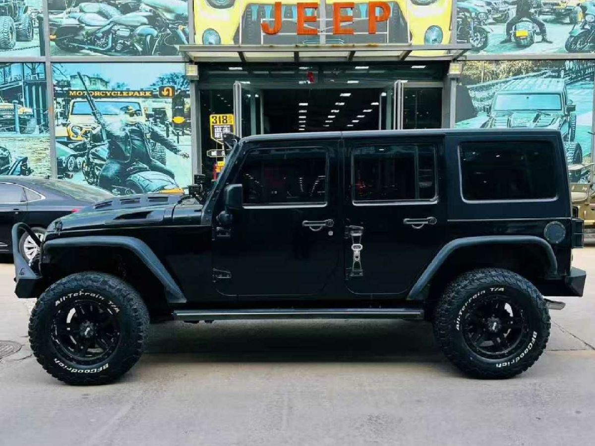 Jeep 牧馬人  2017款 2.8TD Sahara 四門舒享版圖片