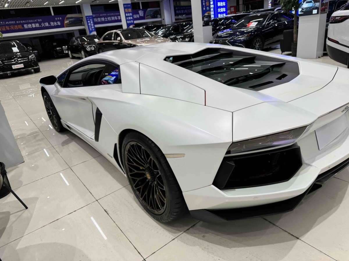 蘭博基尼 Aventador  2011款 LP 700-4圖片