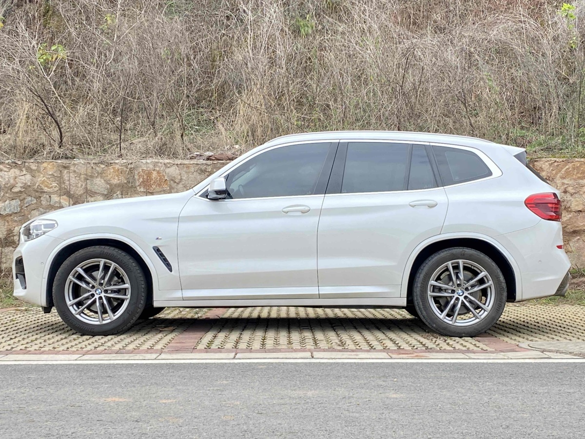 宝马 宝马x3  2021款 改款 xdrive25i m运动套装图片